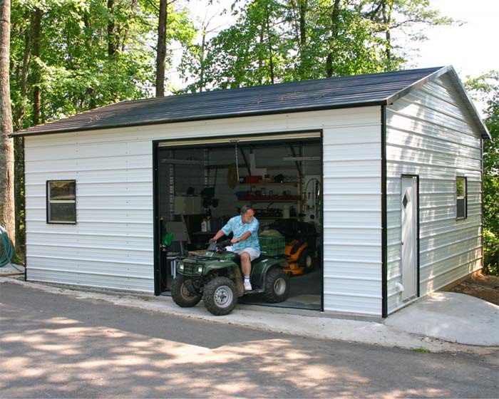 garaż blaszany