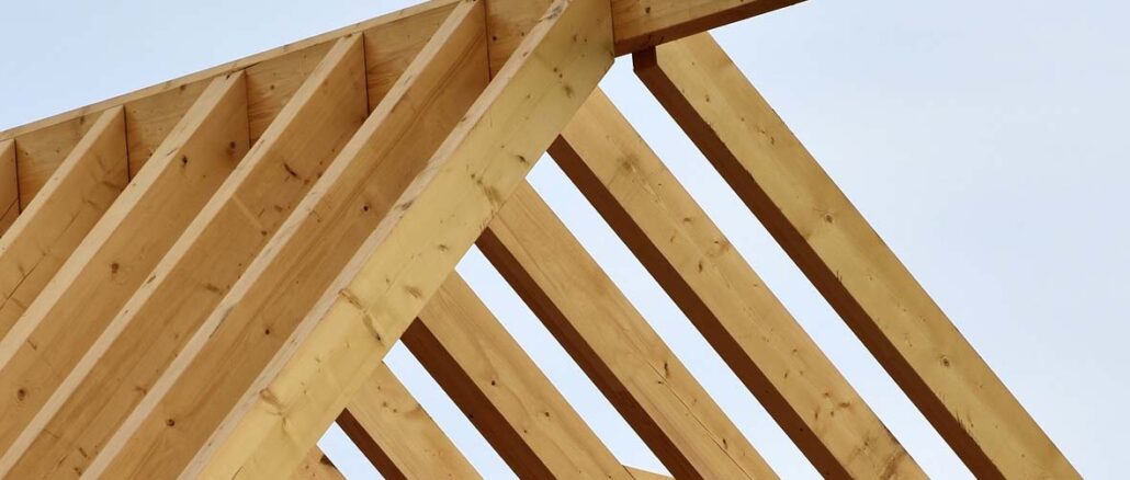 Zalety i wady naturalnych pokryć dachowych